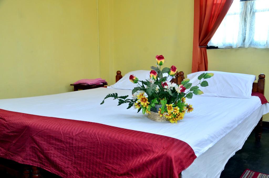 Hotel The Garden Rest Kandy Habitación foto
